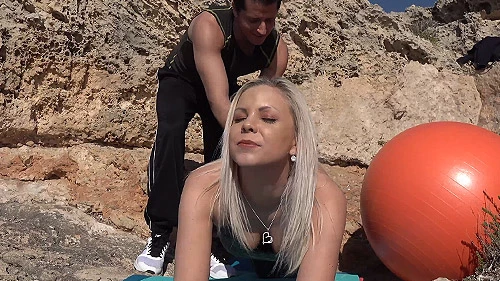 Fuck my horny wet Holes at the Seaside!: Ansehen auf EroticOnly.DE
